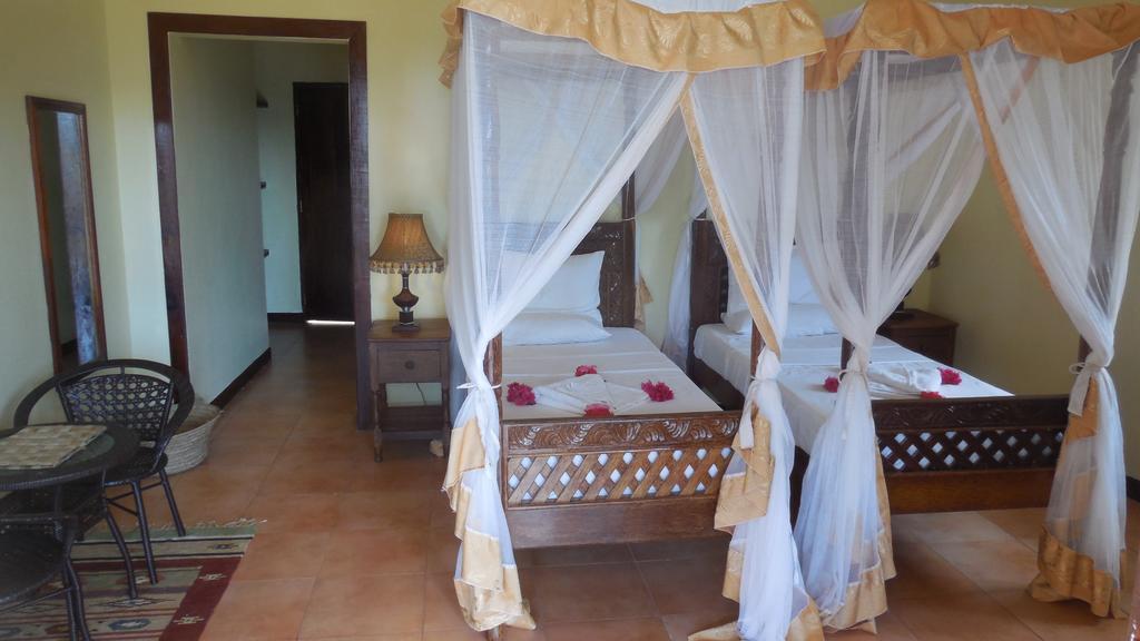 Arabian Nights Suites Hotel 파제 객실 사진