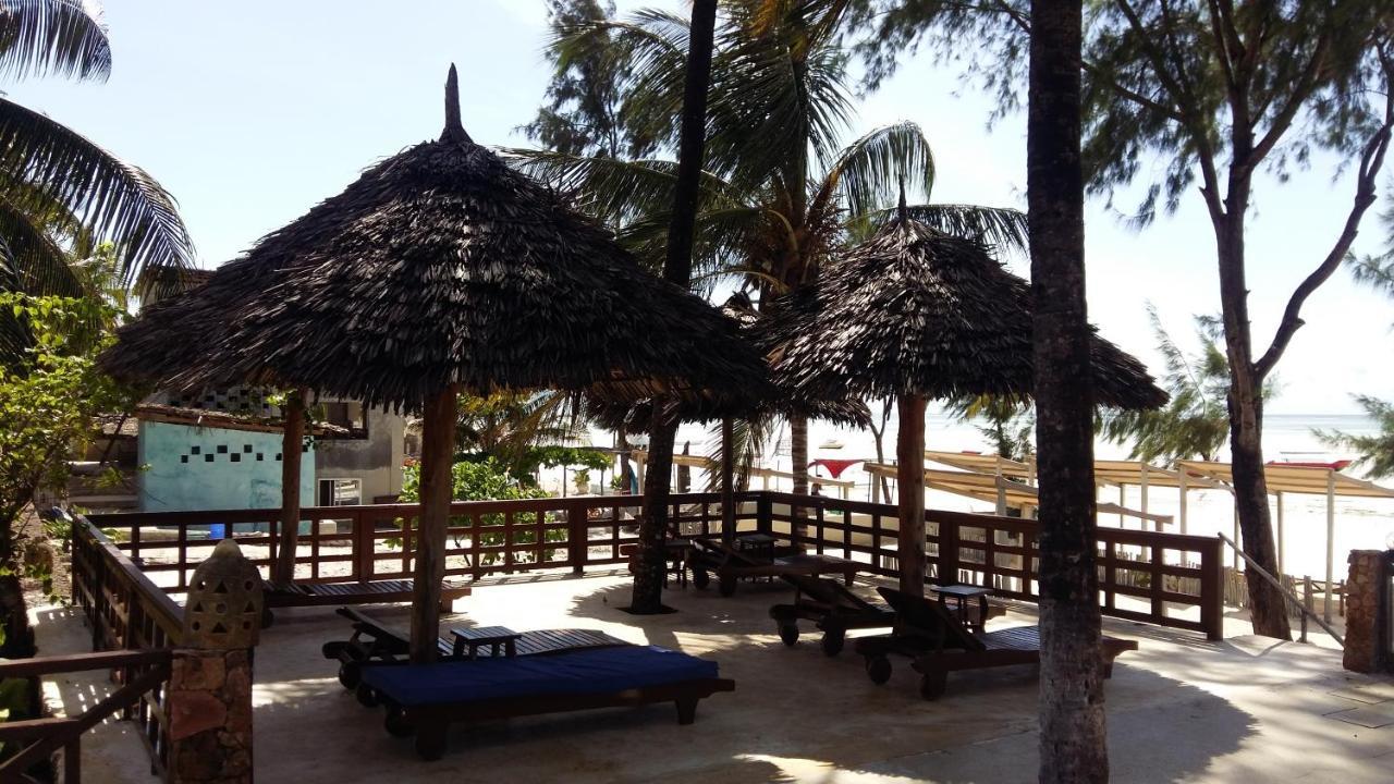 Arabian Nights Suites Hotel 파제 외부 사진